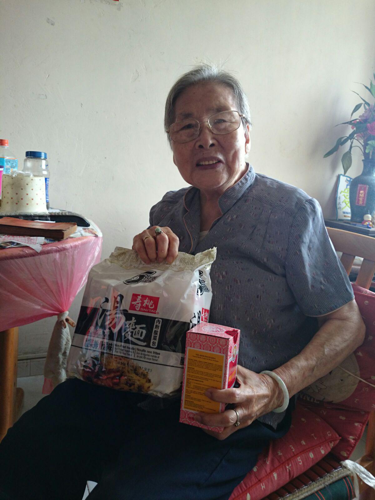 枇杷膏、即食燕麥片及麵食送贈 2015年11月